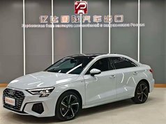奥迪A3 2022款 A3L Limousine 35 TFSI 时尚运动型
