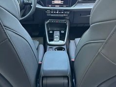 奥迪A3 2024款 A3L Limousine 35 TFSI 时尚运动型