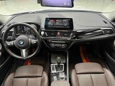 宝马1系 2022款 120i M运动曜夜版