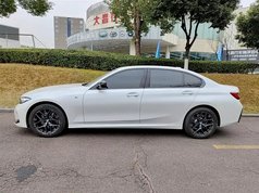 宝马3系 2025款 330Li M运动曜夜套装