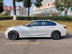 宝马3系 2025款 330Li M运动曜夜套装