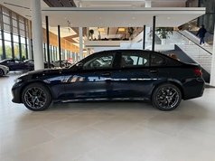 宝马3系 2024款 330Li M运动曜夜套装