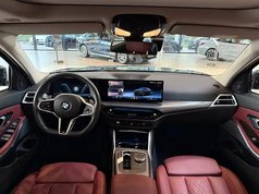 宝马3系 2024款 330Li M运动曜夜套装