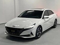 伊兰特 2022款 1.5L CVT LUX尊贵版
