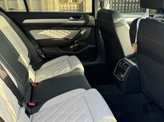 迈腾 2023款 200万辆纪念版 330TSI DSG豪华型