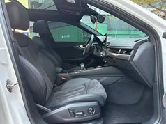 奥迪A4L 2022款 45 TFSI quattro 臻选动感型