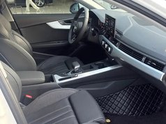 奥迪A4L 2022款 40 TFSI 时尚动感型