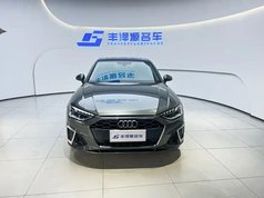 奥迪A4L 2022款 40 TFSI 时尚动感型