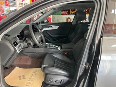 奥迪A4L 2022款 40 TFSI 豪华动感型