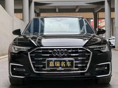 奥迪A6L 2024款 45 TFSI 臻选动感型