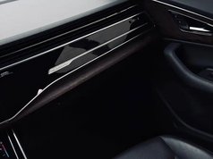 奥迪Q7 2023款 55 TFSI quattro S line运动型