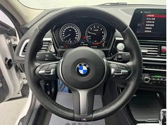 宝马1系 2023款 120i M运动曜夜版