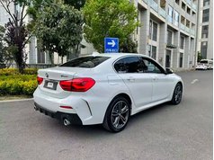 宝马1系 2022款 120i M运动版