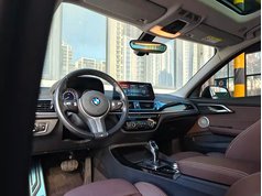 宝马1系 2022款 120i M运动曜夜版