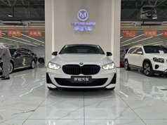 宝马1系 2022款 125i M运动曜夜版
