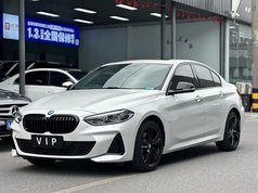 宝马1系 2023款 125i M运动曜夜版