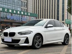 宝马1系 2021款 120i M运动版
