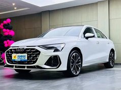 奥迪A3 2025款 A3L Limousine 35TFSI 飞驰尊享型