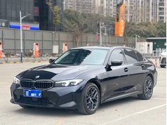 宝马3系 2025款 330Li M运动曜夜套装