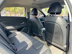 伊兰特 2023款 1.5L CVT LUX尊贵版