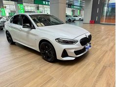 宝马1系 2021款 125i M运动曜夜版