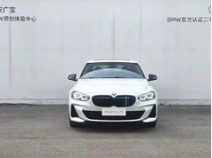 宝马1系 2022款 125i M运动曜夜版