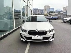 宝马1系 2022款 125i M运动曜夜版