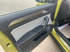 T-ROC探歌 2023款 300TSI DSG两驱辰光版