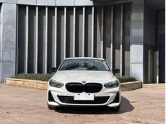 宝马1系 2021款 120i M运动曜夜版