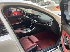 宝马3系 2023款 325Li M运动曜夜套装