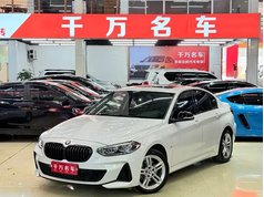 宝马1系 2021款 120i M运动曜夜版
