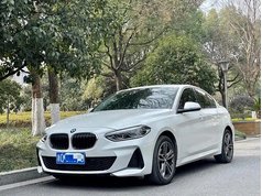 宝马1系 2022款 120i M运动版