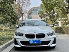 宝马1系 2022款 120i M运动版