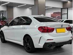 宝马1系 2023款 125i M运动曜夜版