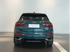 奥迪Q3 2024款 40 TFSI 时尚动感型