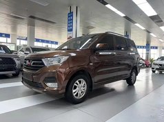 五菱宏光 2021款 1.5L S标准型LAR