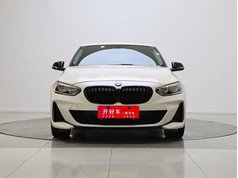 宝马1系 2022款 125i M运动曜夜版