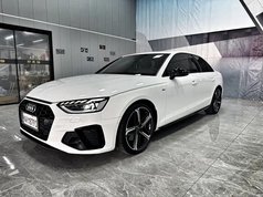 奥迪A4L 2022款 45 TFSI quattro 臻选动感型