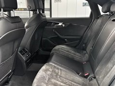 奥迪A4L 2022款 45 TFSI quattro 臻选动感型