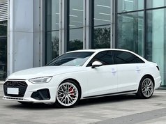 奥迪A4L 2022款 45 TFSI quattro 臻选动感型