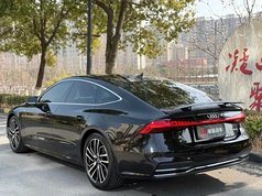 奥迪A7 2025款 45 TFSI 臻选型