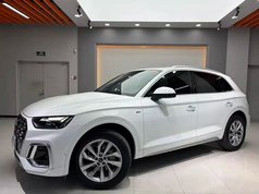 奥迪Q5L 2022款 改款 40T 豪华动感型