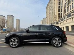 奥迪Q5L 2022款 45T 豪华动感型