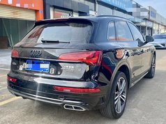 奥迪Q5L 2023款 40T 豪华动感型