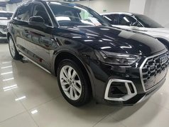 奥迪Q5L 2022款 40T 豪华动感型