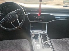 奥迪A6L 2024款 45 TFSI 臻选动感型