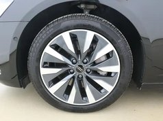 奥迪A6L 2023款 45 TFSI 臻选致雅型