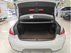 宝马3系 2024款 325i M运动套装