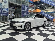 宝马3系 2022款 320i 运动套装