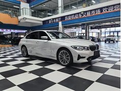 宝马3系 2022款 320i 运动套装